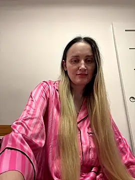 TomilaSi online show from December 2025 09:09:02 PM