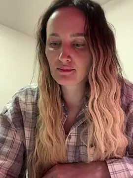 TomilaSi online show from November 2025 06:52:02 PM