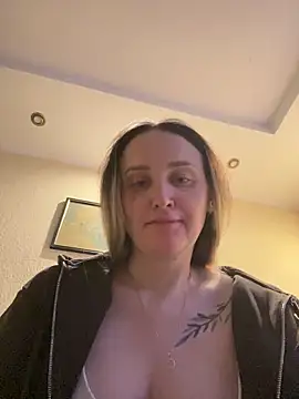 TomilaSi online show from January 2026 04:00:02 PM