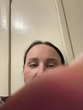 TomilaSi online show from February 2026 02:12:01 AM