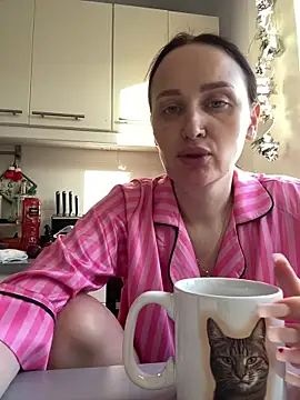 TomilaSi online show from December 2025 11:25:02 AM