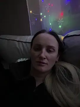 TomilaSi online show from December 2025 02:38:02 AM