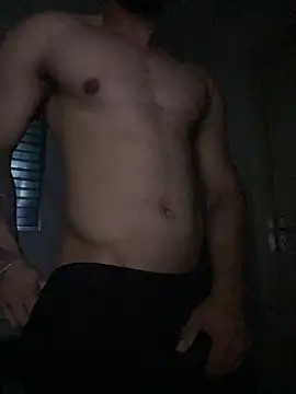 Snapshot of MoreninhoMagrinho chatting on December 2025 03:38:02 AM MoreninhoMagrinho online show from December 2025 03:38:02 AM