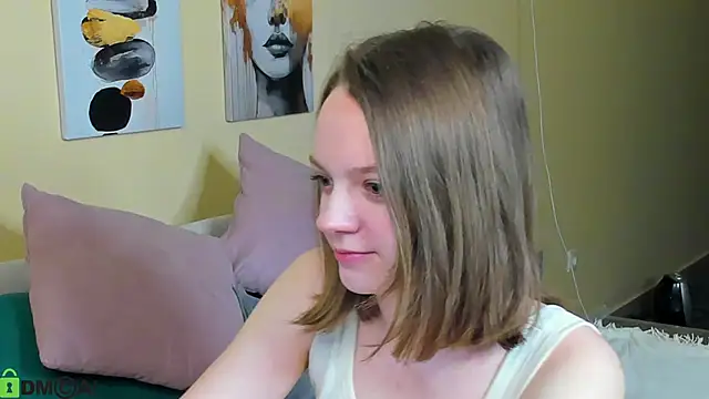 Olivia Riesz online show from April 2026 01:12:01 AM