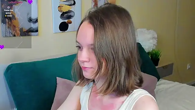 Olivia Riesz online show from March 2026 01:06:01 AM