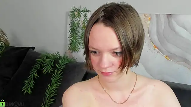 Olivia Riesz online show from April 2026 01:07:01 AM