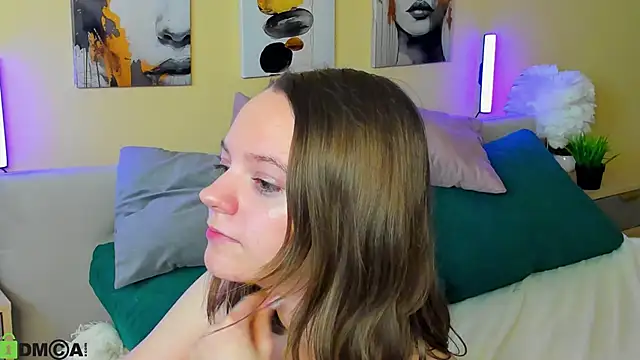 Olivia Riesz online show from March 2026 08:26:33 AM