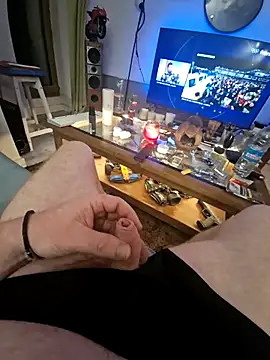 Mangeur44  online show from February 2026 07:13:01 PM