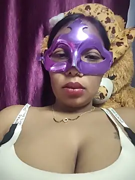 aarti03fb online show from April 2026 05:40:01 PM