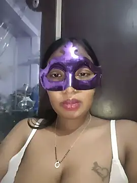 aarti03fb online show from April 2026 06:36:01 PM