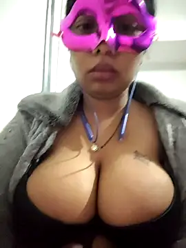 aarti03fb online show from January 2026 06:23:01 PM