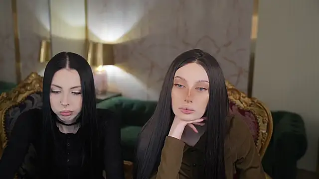 Dacota love online show from April 2026 10:33:01 AM