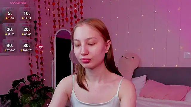 lally cute online show from February 2026 07:24:02 PM