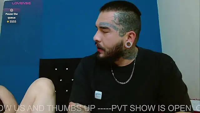 Snapshot of ARIA_AND_NICK chatting on July 2026 11:05:02 PM ARIA AND NICK online show from July 2026 11:05:02 PM