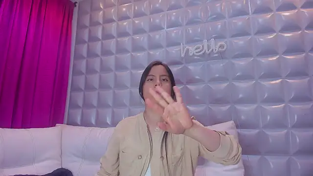 sol-angel online show from December 2025 03:51:02 PM