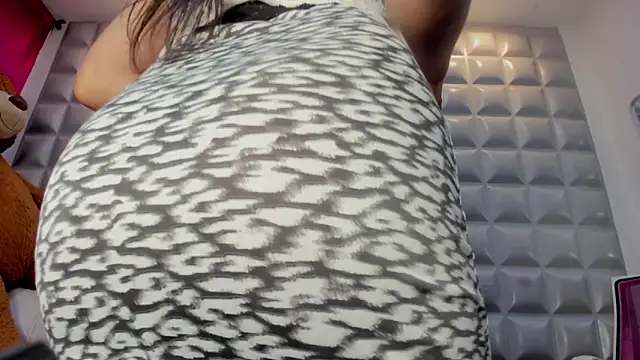 sol-angel online show from February 2026 04:06:01 PM