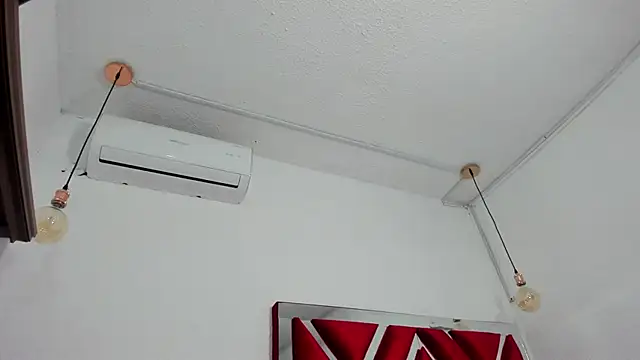 VALERIAQUEENTS   online show from March 2026 03:23:01 AM