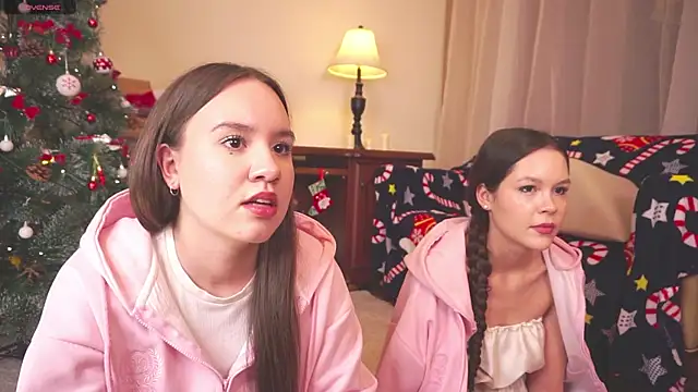 VirginiaRowe online show from December 2025 02:55:01 PM