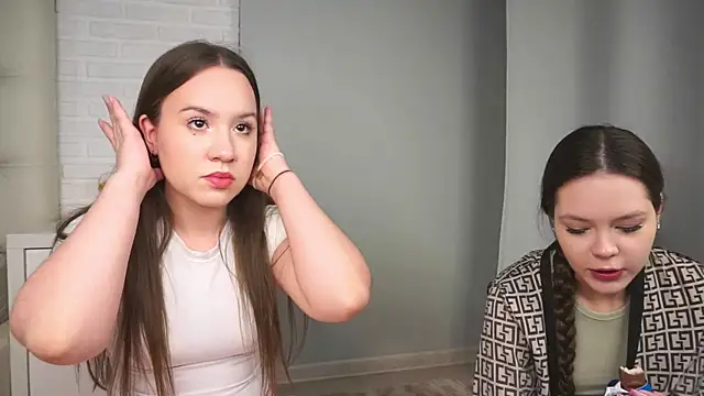 VirginiaRowe online show from January 2026 01:07:01 PM