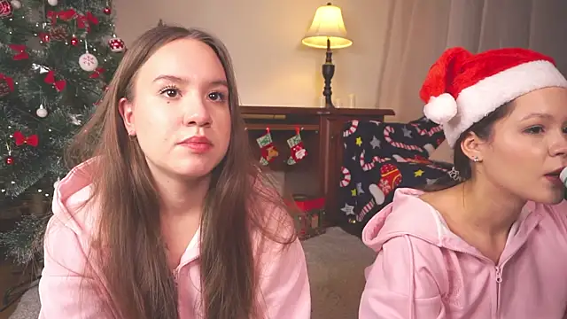 VirginiaRowe online show from December 2025 01:24:02 PM