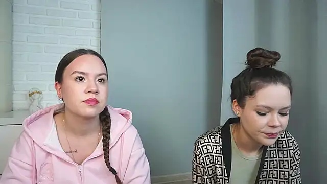 VirginiaRowe online show from January 2026 01:59:01 PM