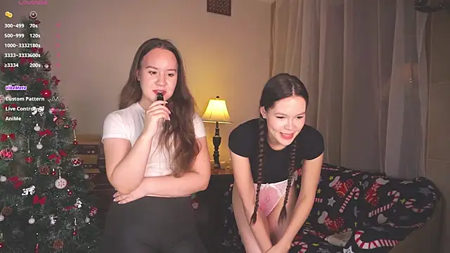 VirginiaRowe online show from December 2025 01:32:02 PM