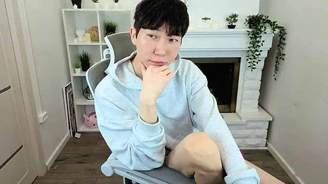 YugoAsian online show from January 2026 12:44:02 PM