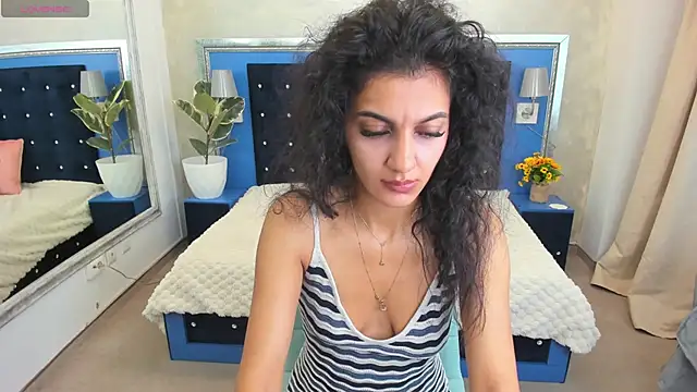 Yasminehot online show from December 2025 08:14:01 AM