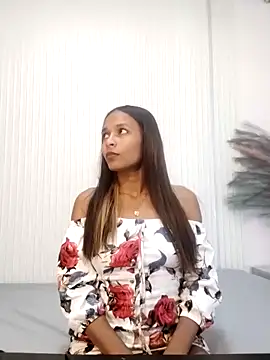 Snapshot of KeiraFox9 chatting on December 2025 06:45:02 AM KeiraFox9 online show from December 2025 06:45:02 AM