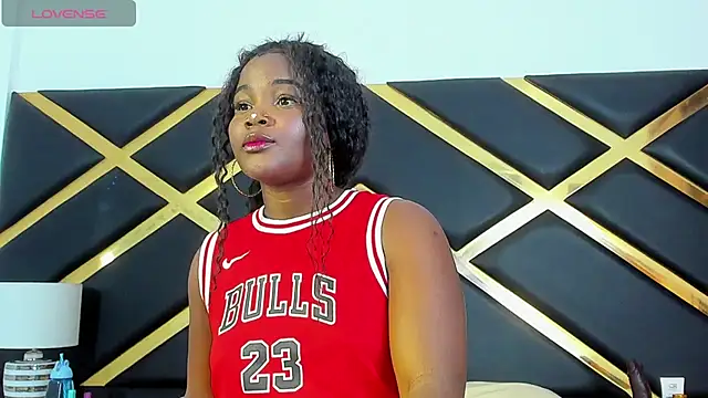 IrisHerrera  online show from December 2025 12:28:02 PM