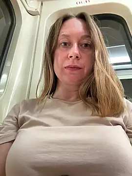 Brooke lover online show from June 2026 07:03:01 PM