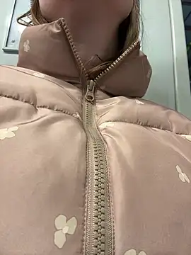 Brooke lover online show from April 2026 07:06:02 PM