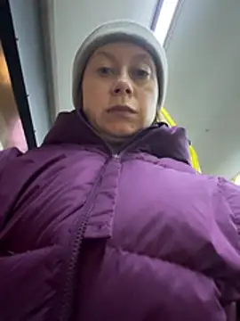 Brooke lover online show from March 2026 06:59:02 PM