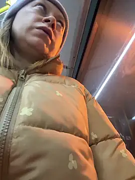 Brooke lover online show from March 2026 07:04:02 PM