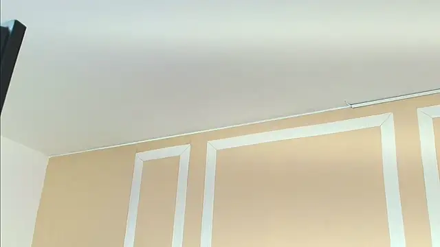 HallieStone online show from December 2025 02:21:02 PM