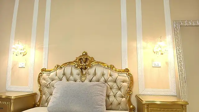 HallieStone online show from March 2026 12:03:02 PM