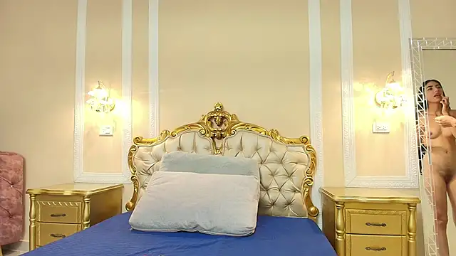 HallieStone online show from February 2026 01:19:01 PM