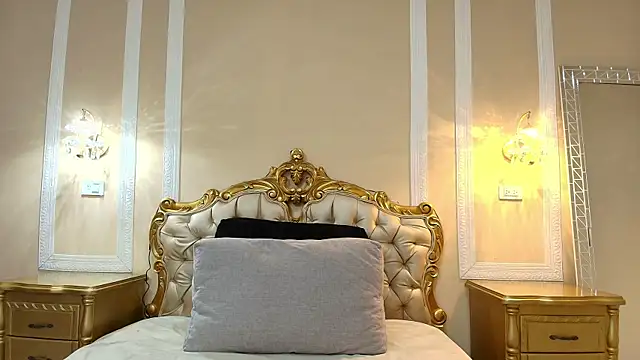 HallieStone online show from March 2026 12:07:02 PM