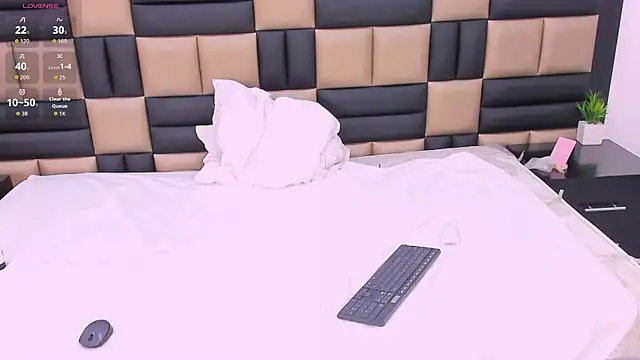 JessicaBosch online show from December 2025 08:04:02 PM