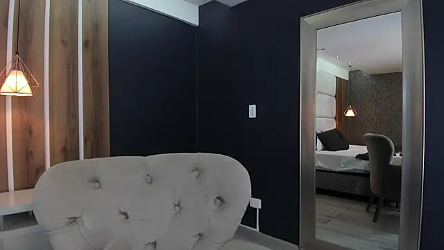 MelissaGill  online show from July 2026 11:40:01 AM