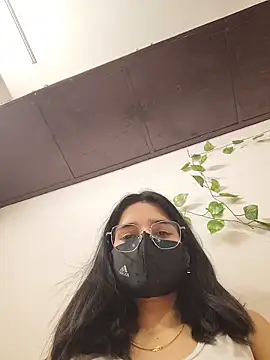 Snapshot of Sexolinaa chatting on May 2026 05:46:01 PM Sexolinaa online show from May 2026 05:46:01 PM