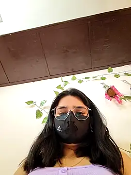Snapshot of Sexolinaa chatting on May 2026 06:01:02 AM Sexolinaa online show from May 2026 06:01:02 AM
