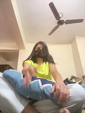 Sexolinaa online show from April 2026 03:43:01 AM