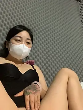 Snapshot of lana-kan chatting on July 2026 05:20:01 PM lana-kan online show from July 2026 05:20:01 PM