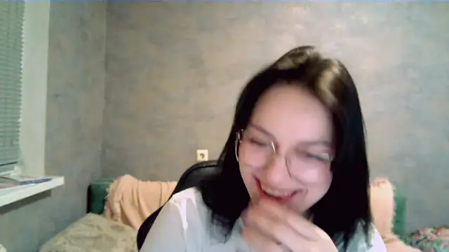 GlibRasher online show from December 2025 08:19:01 PM