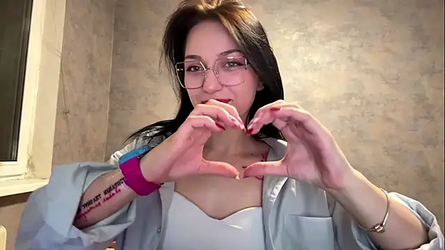 GlibRasher online show from December 2025 09:28:02 PM