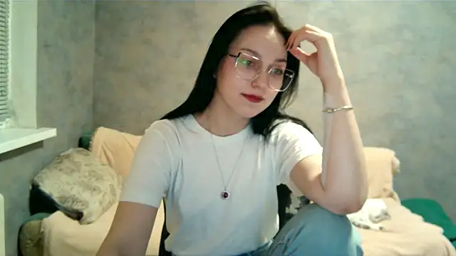 GlibRasher online show from November 2025 08:09:02 PM