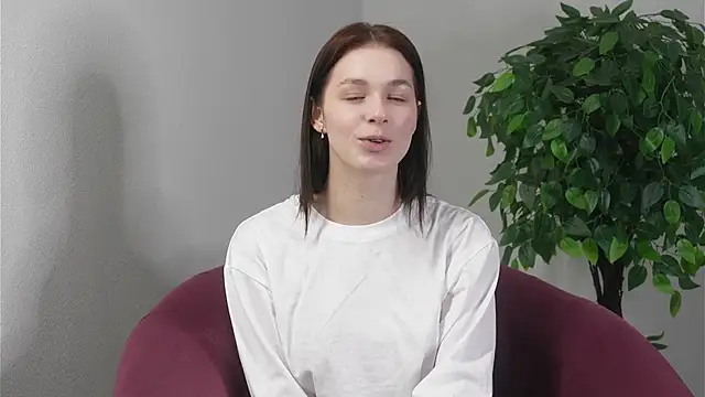 DeonHatala online show from November 2025 09:43:01 AM