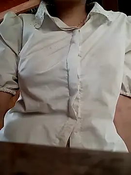 Snapshot of NariShow chatting on April 2026 08:21:01 AM NariShow online show from April 2026 08:21:01 AM