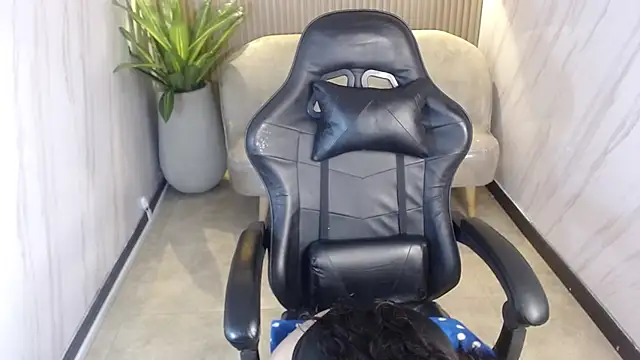 tatiscelis tf online show from December 2025 12:55:02 AM